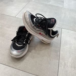 Nike kids shoes 13C